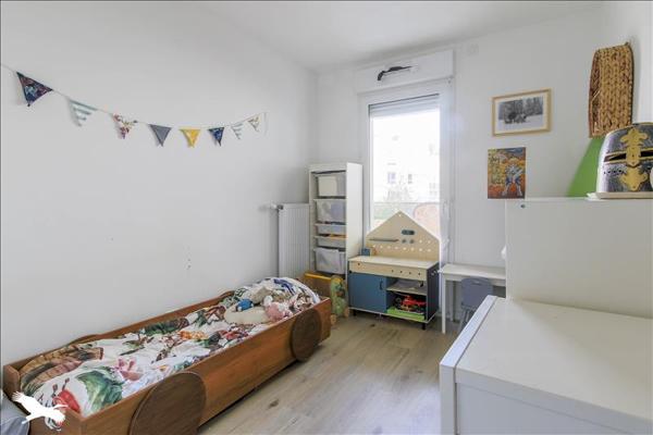 Appartement à vendre |  Poissy |  3 pièces | 63 m²