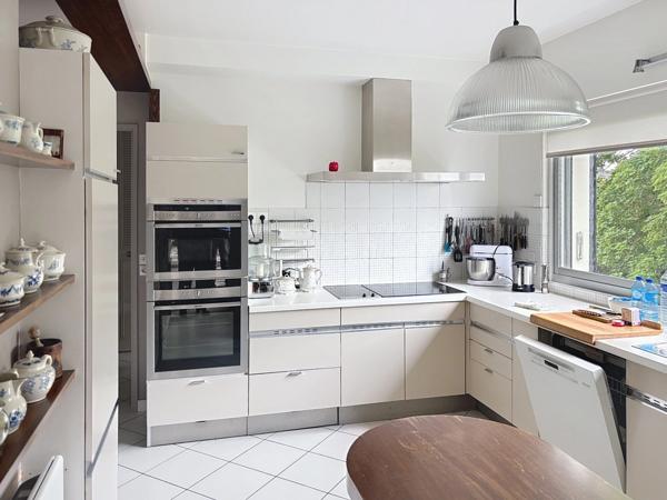 Appartement à vendre 6 pièces REIMS (51) balcons garages