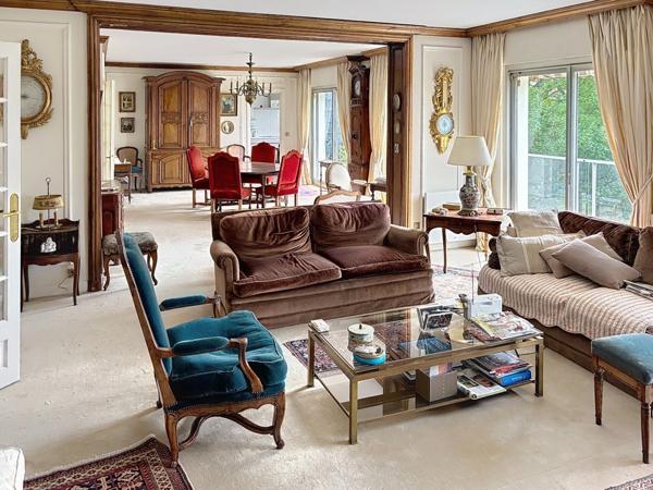 Appartement à vendre 6 pièces REIMS (51) balcons garages