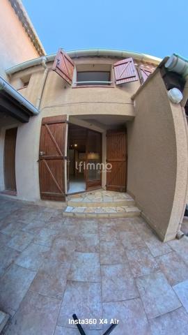 Appartement sur 1 étage avec cour commune