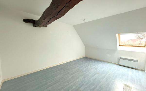 Appartement à vendre    2 pièces • 49 m2 Villette-lès-Dole