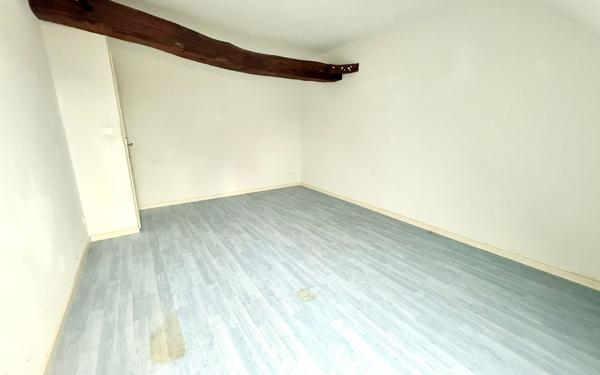 Appartement à vendre    2 pièces • 49 m2 Villette-lès-Dole