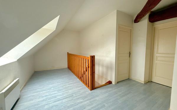 Appartement à vendre    2 pièces • 49 m2 Villette-lès-Dole