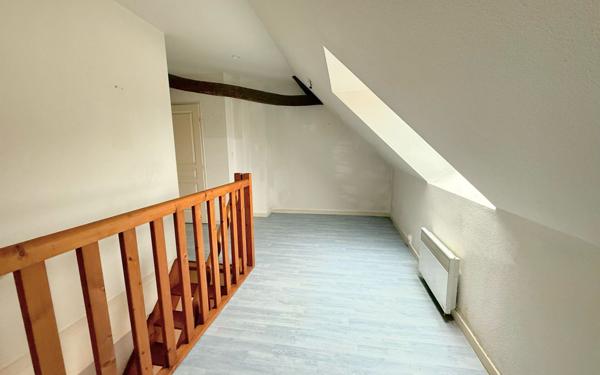 Appartement à vendre    2 pièces • 49 m2 Villette-lès-Dole