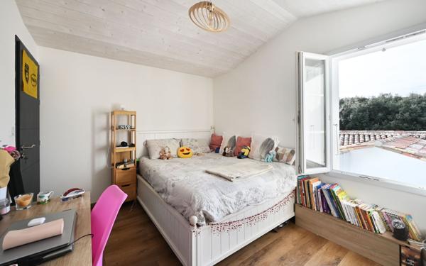 Maison à vendre    5 pièces •  La Flotte