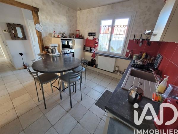 Maison à vendre 5 pièces 113 m² Saint-Aubin-le-Cloud