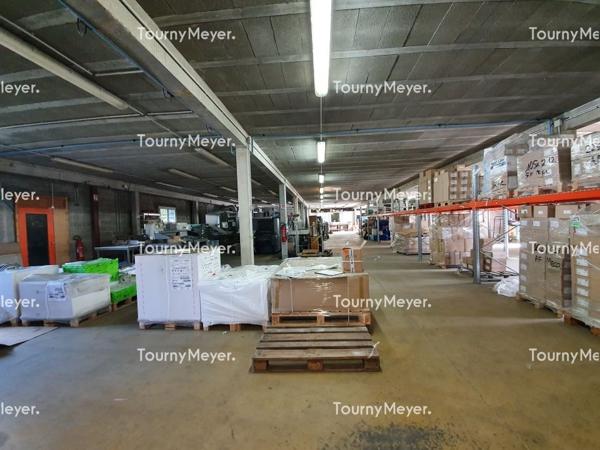 BATIMENT INDEPENDANT A VENDRE - AMBARES ET LAGRAVE