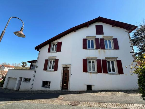 Immeuble à vendre USTARITZ (64)