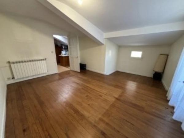 Immeuble à vendre USTARITZ (64)