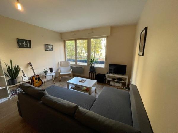 Appartement T2 à louer - 46 m² (réf : 541603)