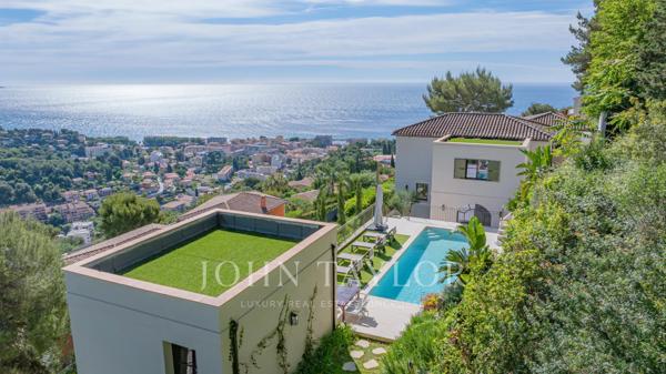 ROQUEBRUNE CAP MARTIN - VILLA NEO CONTEMPORAINE - 5 CHAMBRES - VUE MER PANORAMIQUE- PISCINE - GARAGES