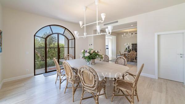 ROQUEBRUNE CAP MARTIN - VILLA NEO CONTEMPORAINE - 5 CHAMBRES - VUE MER PANORAMIQUE- PISCINE - GARAGES