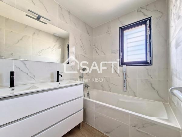 Villa T5 4 chambres 105 m² piscine et garage NEUF