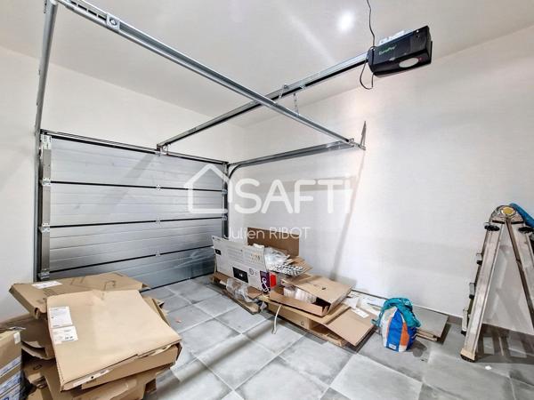 Villa T5 4 chambres 105 m² piscine et garage NEUF