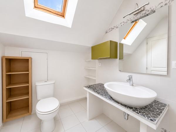 Maison
         9 pièces
        - 238 m² Exclusivité 245 000 € *