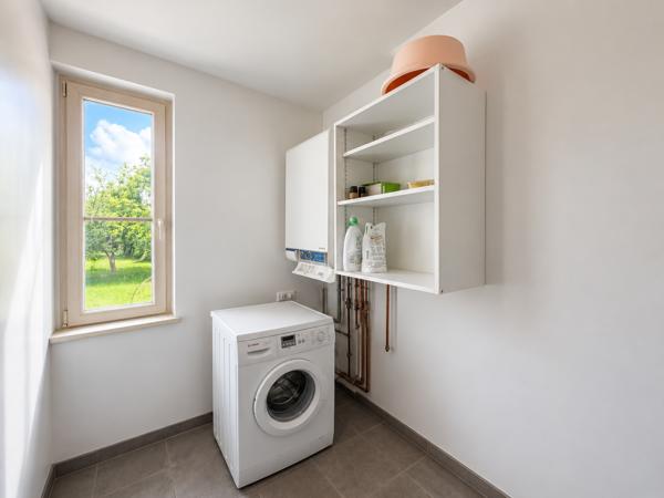Maison
         9 pièces
        - 238 m² Exclusivité 245 000 € *