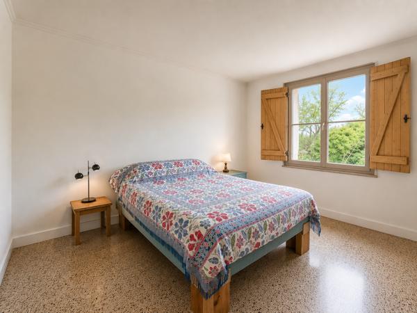 Maison
         9 pièces
        - 238 m² Exclusivité 245 000 € *