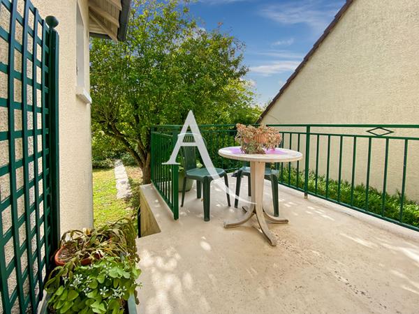 Maison Bois d'Arcy 4 pièce(s) 80 m2 beau potentiel.