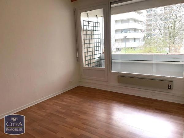 Appartement à louer 2 pièces 59.07m² Villeurbanne (69100)