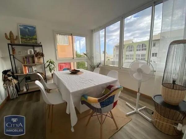 Appartement à louer 3 pièces 60.55m² Saint-Pierre (97410)