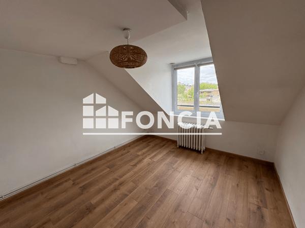 Location Appartement 3 pièces 44.8 m² - 30 QUAI BEATRIX DE GAVRE Laval 53000