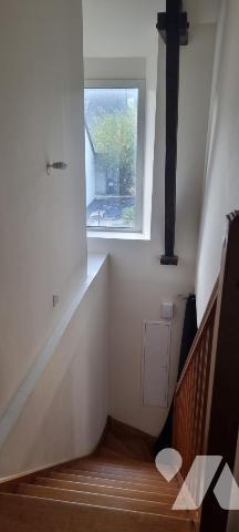 VITRE - Sortie ville : Appartement avec terrasse et jardinet et 2 emplacements de parking