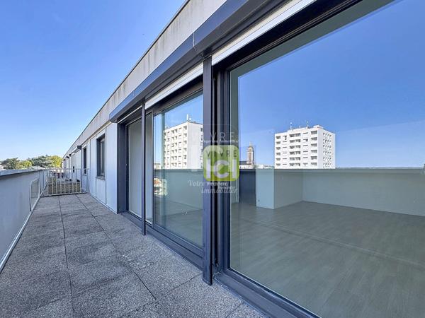 Appartement T4 avec vue panoramique sur Saint-Pierre - Cholet