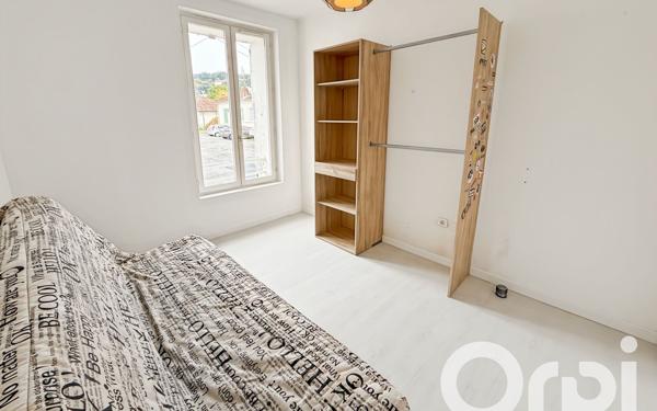 Appartement à louer    3 pièces • 71,81 m2 Bollène