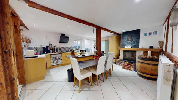 Appartement 5 pièces de 126 m² avec terrasse, parking et dépendances Hattstatt (68420)