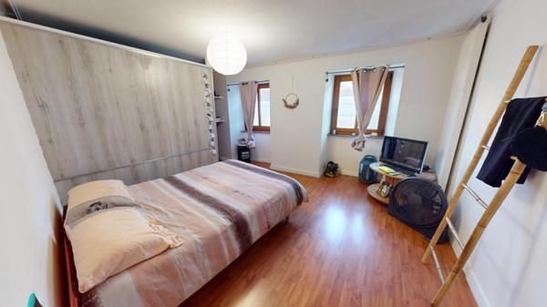 Appartement 5 pièces de 126 m² avec terrasse, parking et dépendances Hattstatt (68420)