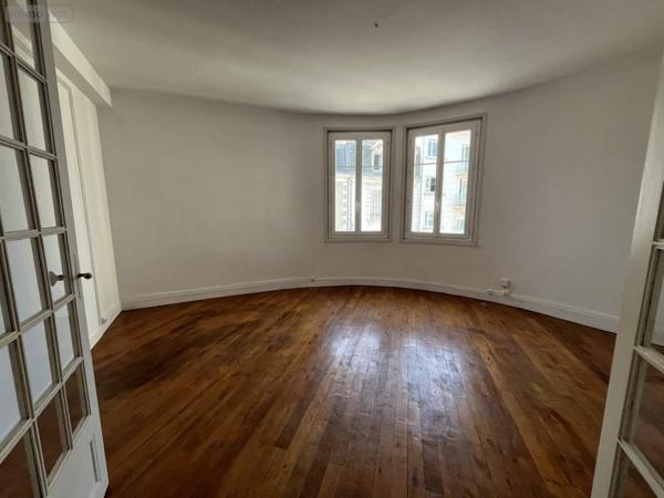 Appartement à vendre à Tours dans l'Indre-et-Loire (37000), ref : 003/2508