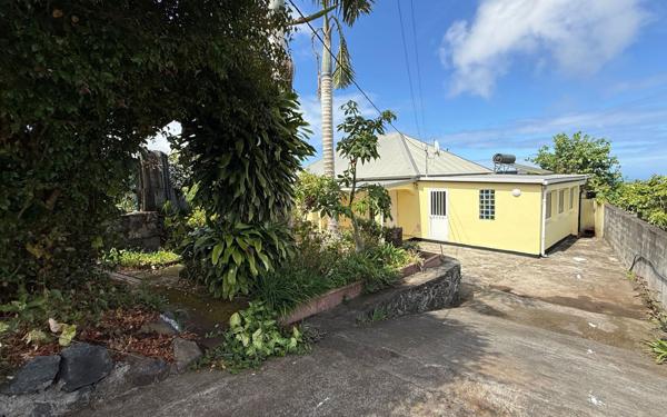 Maison à vendre    4 pièces •  Saint-Leu