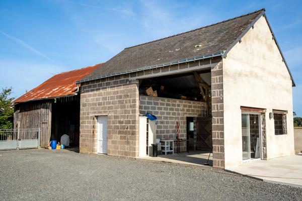 Superbe longère rénovée 200m² avec piscine - Saint Lambert des Levées