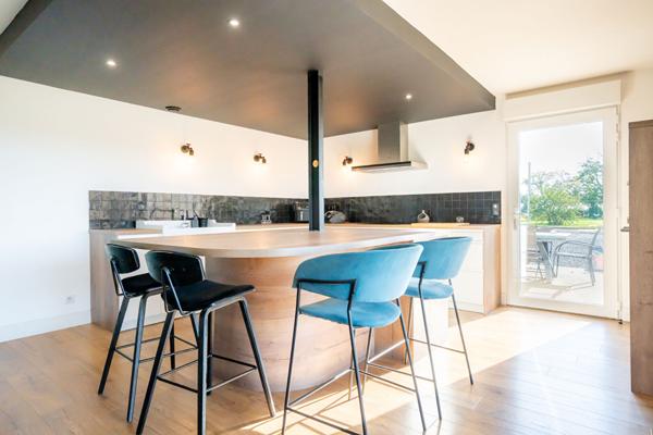 Superbe longère rénovée 200m² avec piscine - Saint Lambert des Levées