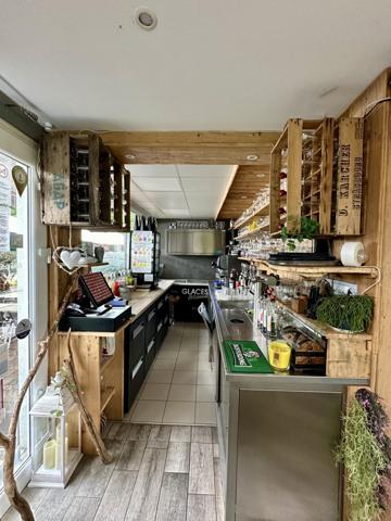 ENSEMBLE IMMOBILIER - RESTAURANT - MAISON - GÎTES