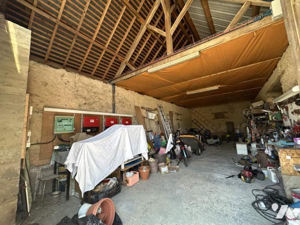 Maison de campagne, dépendances, terrain