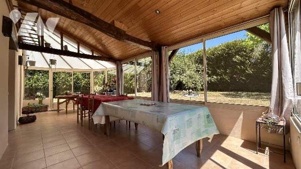 Maison de campagne, dépendances, terrain