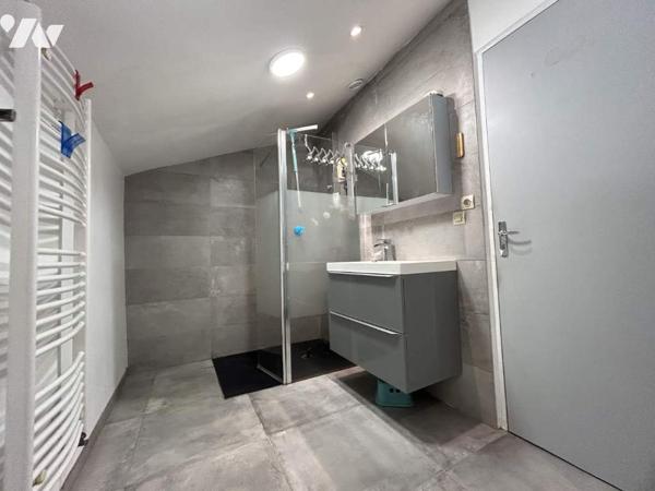 Maison de campagne, dépendances, terrain