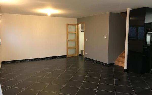 Appartement à louer    4 pièces • 86,64 m2 Saint-Pierre-en-Faucigny