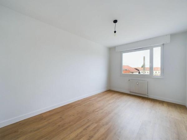 Appartement à louer    4 pièces • 100,34 m2 Strasbourg