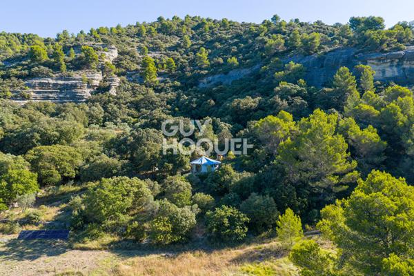 Mazet en pleine colline de Saumane-De-Vaucluse
