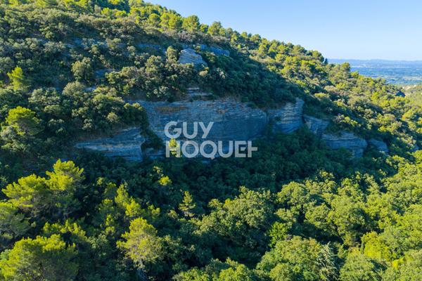 Mazet en pleine colline de Saumane-De-Vaucluse
