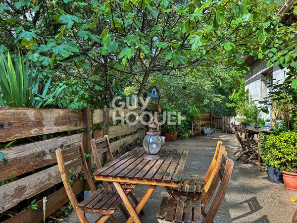 Mazet en pleine colline de Saumane-De-Vaucluse