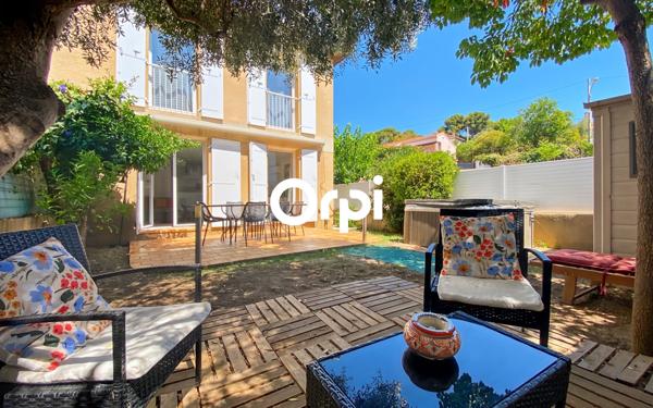 Maison à vendre    4 pièces • 82,11 m2 La Ciotat