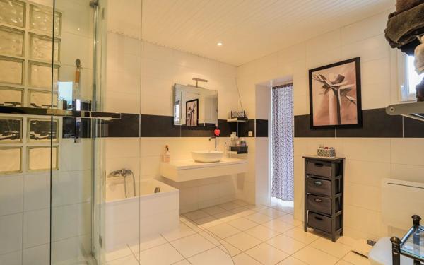 Maison à vendre    7 pièces • 238 m2 Abbeville