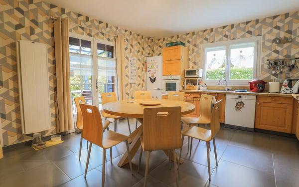 Maison à vendre    7 pièces • 238 m2 Abbeville