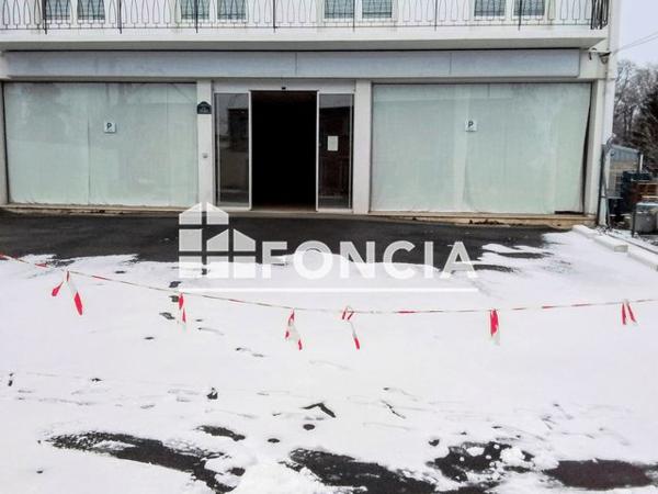 Location Local commercial 1 pièce 624 m² - 21 TER AV DE PARIS Chateau Thierry 02400