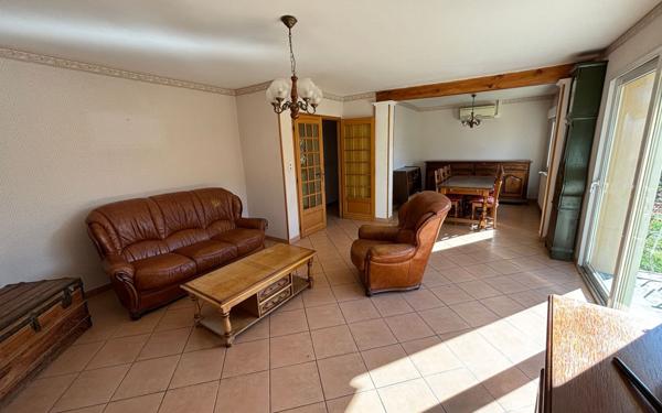 Maison à vendre    3 pièces • 86 m2 Vedène