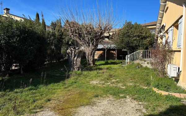 Maison à vendre    3 pièces • 86 m2 Vedène