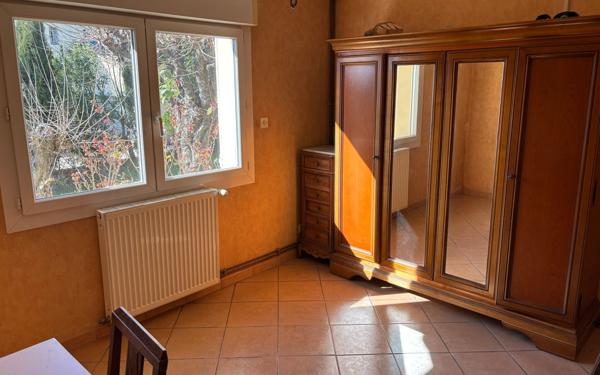 Maison à vendre    3 pièces • 86 m2 Vedène